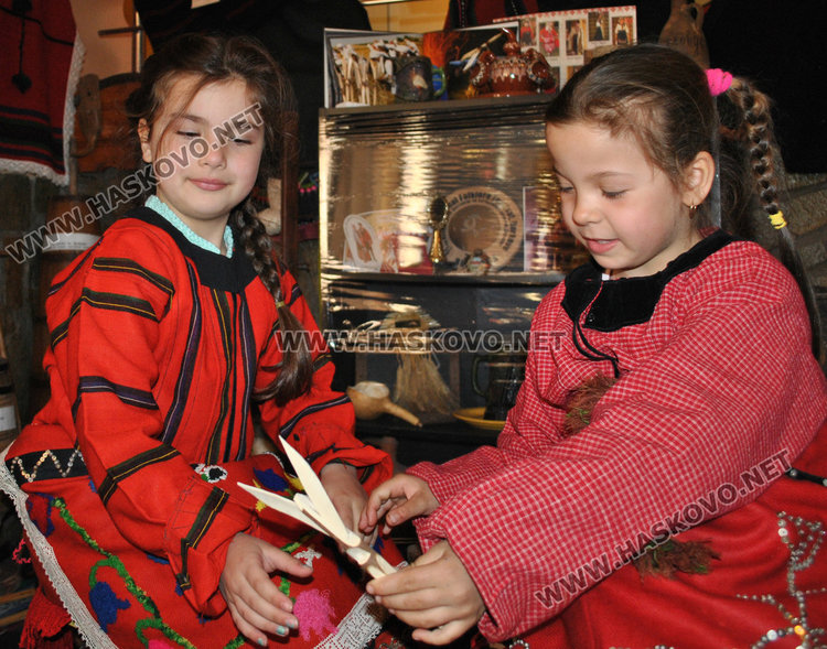 На Сирни Заговезни се иска прошка и се мятат чавги за здраве и плодородие 