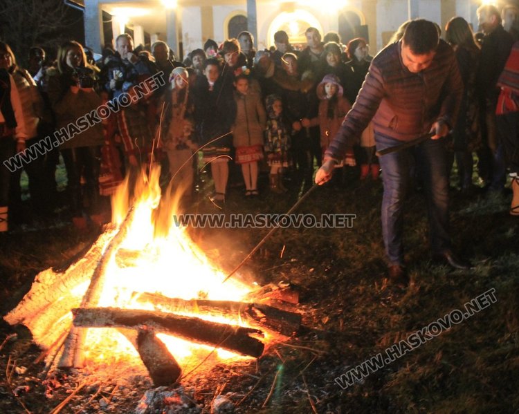 Ден на чавгата празнуваха в димитровградското село Бряст
