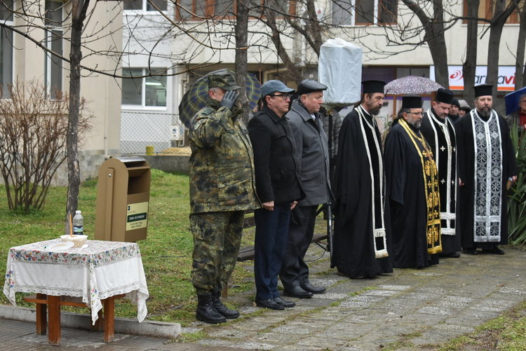 Асеновградчани сведоха глави пред величието на Левски