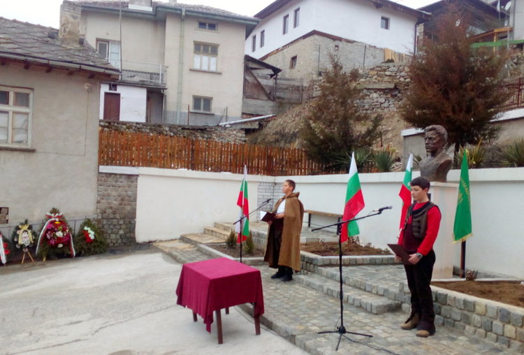 Бюст на Левски осветиха в село Малево, Апостола идвал в района да събира съратници 