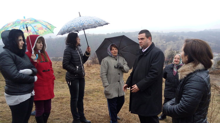 Квартал „Любовна чешма“ в Ардино на протест срещу сметище