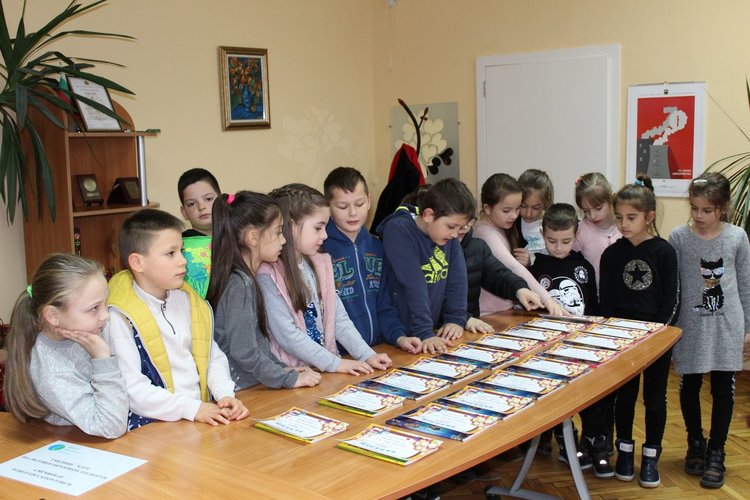 Наградиха победителите в състезанието "Таралеж" в ОУ "П.Славейков"