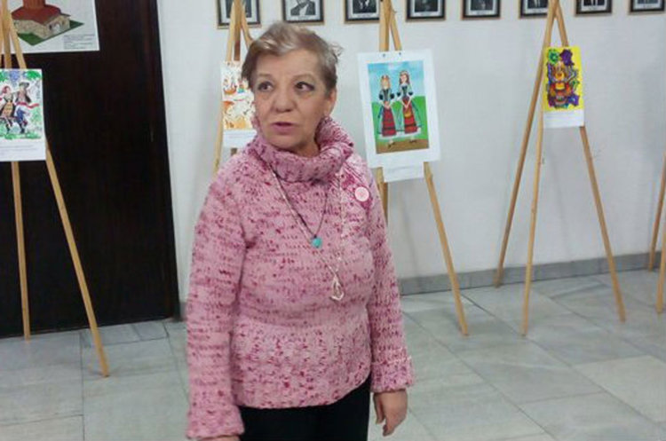 Наградени детски рисунки украсиха кметския коридор