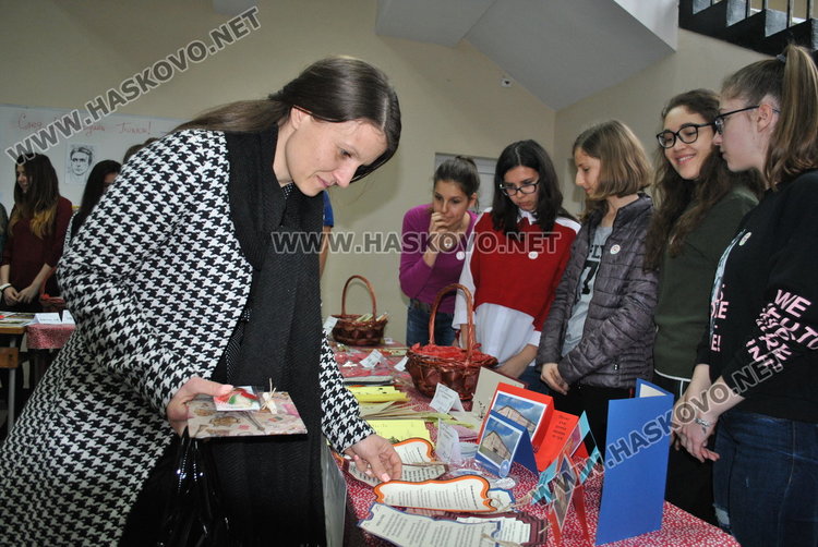 Хасковлийка е сред ръководителите на екипи в международния форум за преподавателски иновации в Сингапур