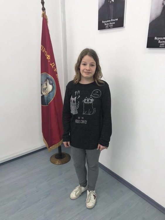 Шестокласничка намери и върна загубени пари