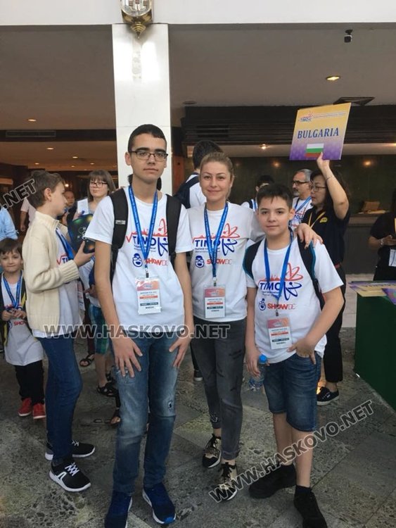 Нури Хасан със сребро от международната олимпиада по математика в Тайланд