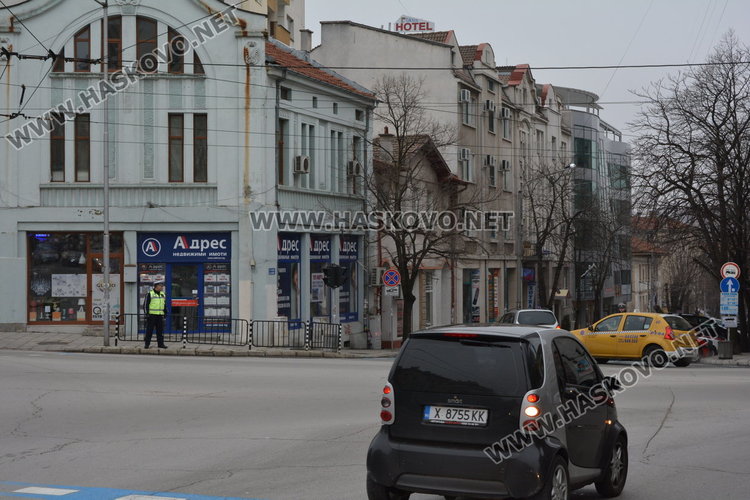 Военни аташета се запознаха с работата на гарнизона в Хасково