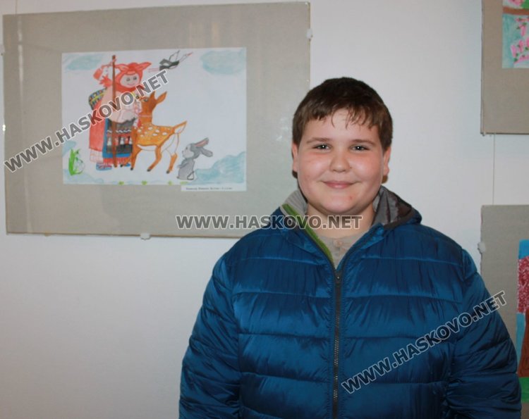 Алековци подредиха пролетна изложба в димитровградската галерия