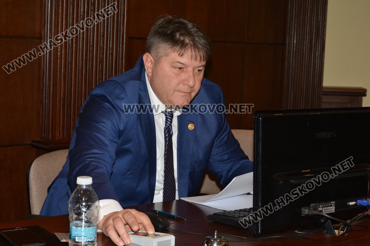 Митко Полихронов