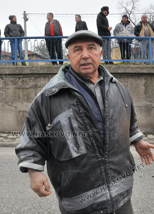 Шокираният водач не успял да спре веднага колата факла