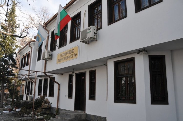 Почина отец Петко Хаджиламбрев, поклонението е утре