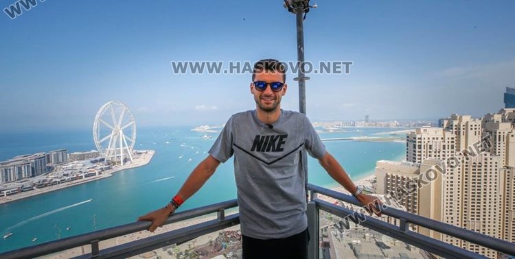 Григор лети между небостъргачите в Дубай