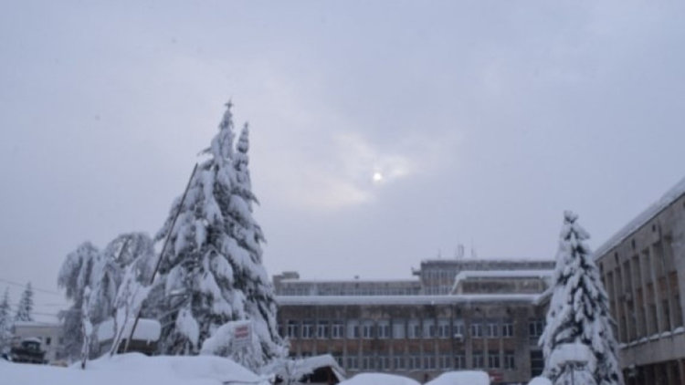 Три общини в Смолянско обявиха дървена ваканция за учениците