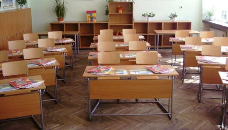 За три дни затварят школа и детски градини в Община Мадан