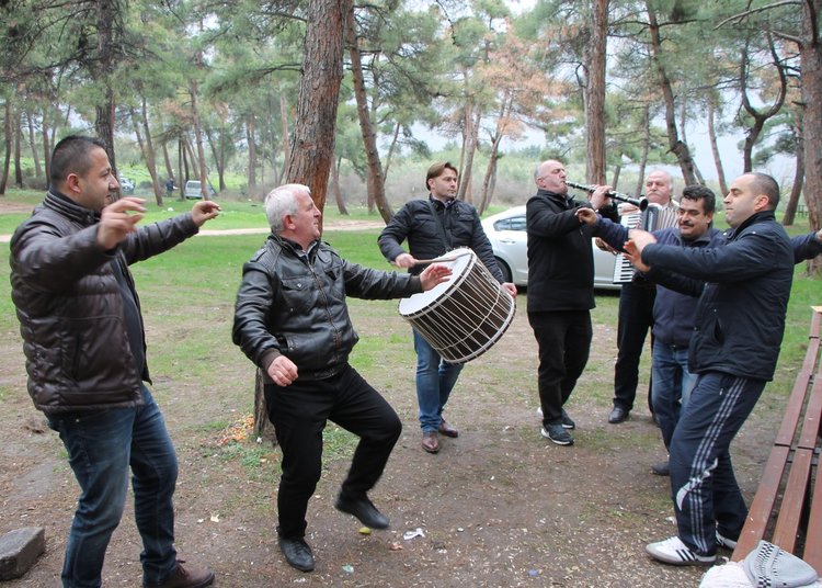 Изселници от Башево се събраха на пикник в Бурса