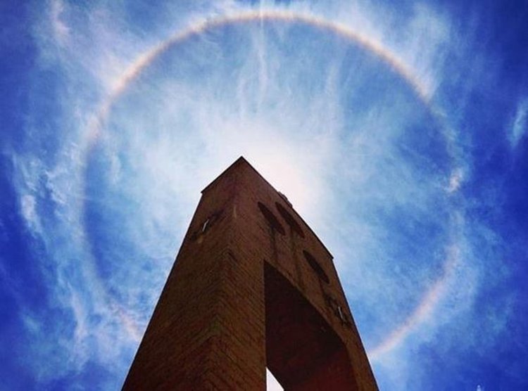 Необикновена светлина в небето над Бразилия (видео)