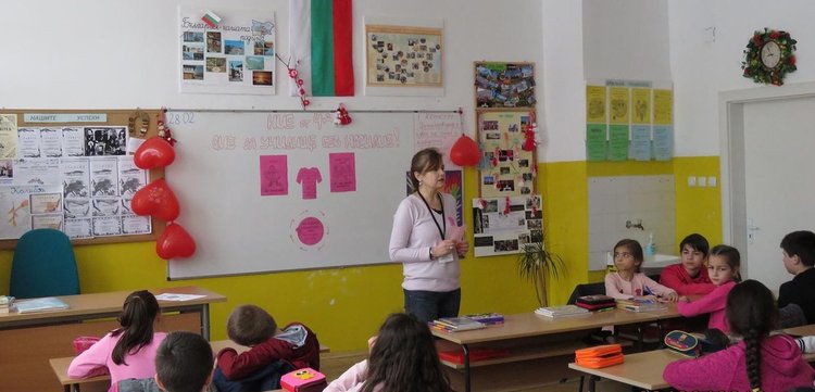 Алековци отбелязаха Деня на розовата фланелка