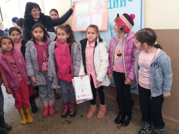 Код: розово днес в училищата. "Да бъдеш баща" препоръча разговор с мъж