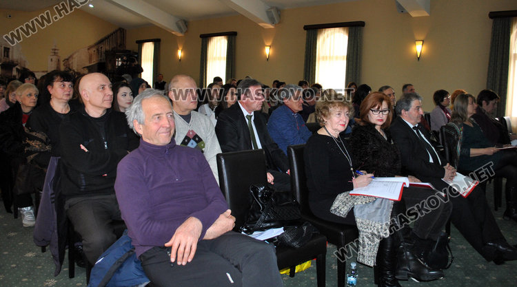 Часове по водно спасяване в училище иска инструктор