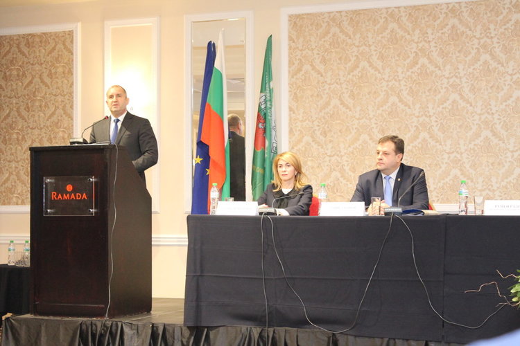 Общините настояват за е -управление