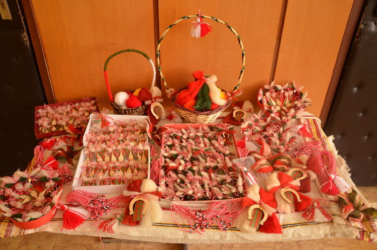 Децата на Кърджали закичват днес с мартеници