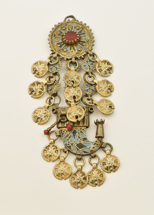 Надушен накит - нокът