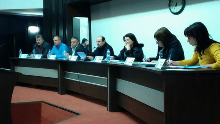 С 40 лв. увеличиха заплатите на кметовете