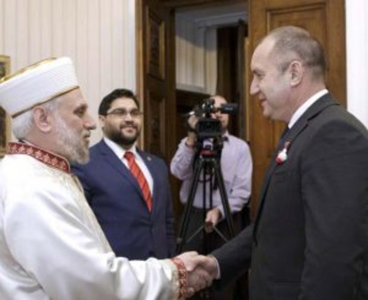 Президентът:Държавата трябва да подкрепи изповеданията у нас