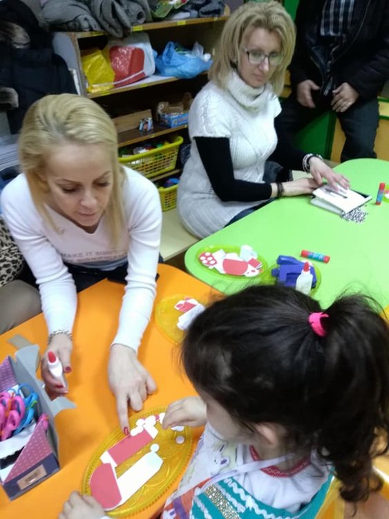 Баба Марта ще гостува в димитровградските градини днес