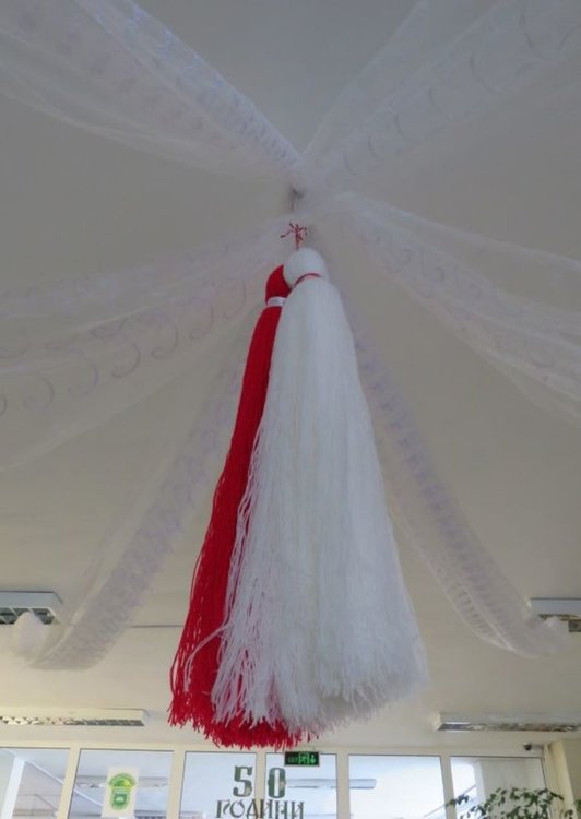 Посрещнаха Баба Марта и в ОУ "Алеко Константинов"