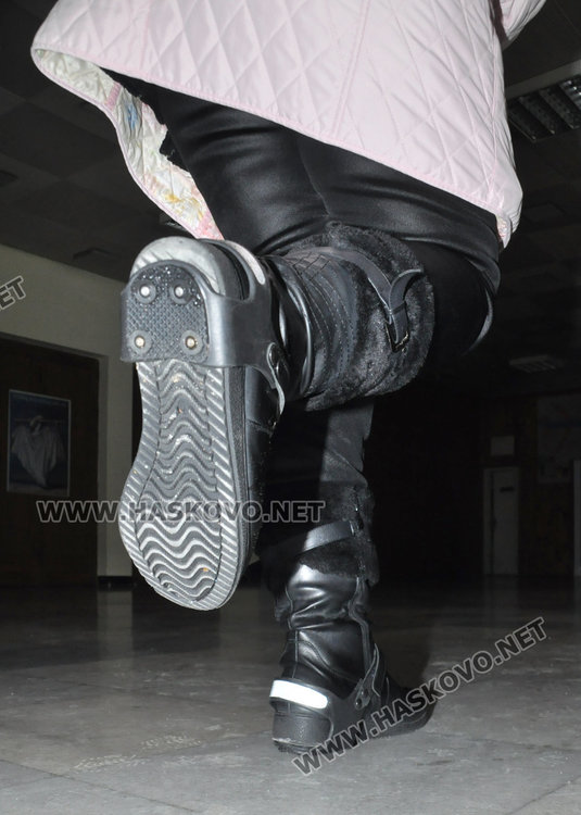 Поледицата отмени традиционното ученическо състезание за 3-ти март, още два дни лед