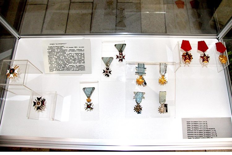 Изложба "За честта и славата на България" откриват в музея