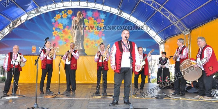 Концерти, венци и цветя за 140 г. от Освобождението на България