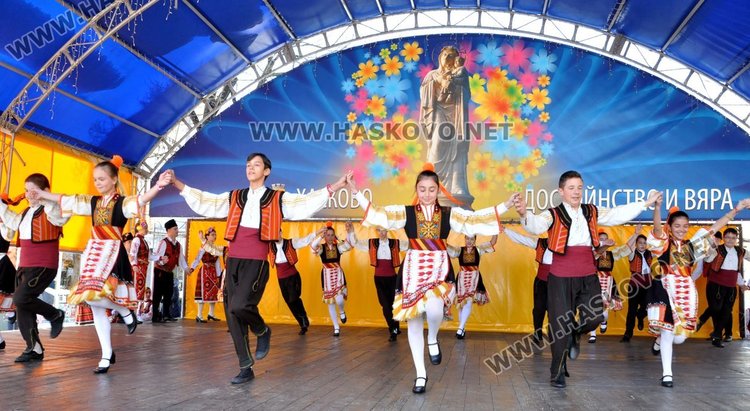 Концерти, венци и цветя за 140 г. от Освобождението на България