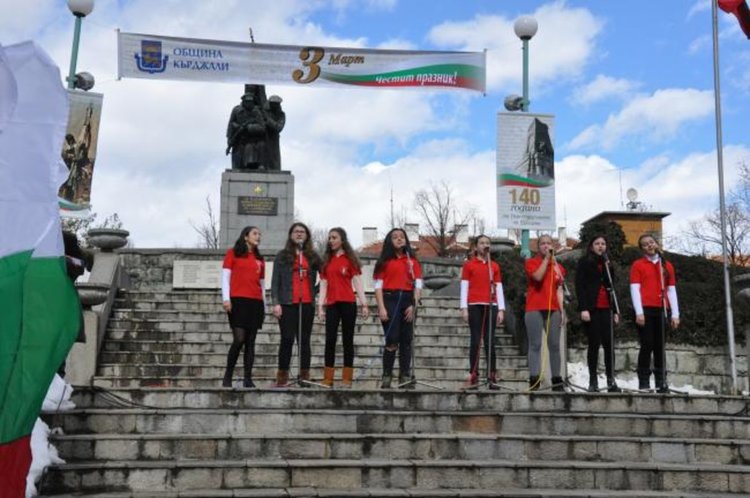 Кърджали чества тържествено Трети март, поклонихме се пред освободителите