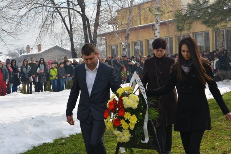 5-метров трибагреник за 3-ти март в Харманли, богата програма и в Свиленград