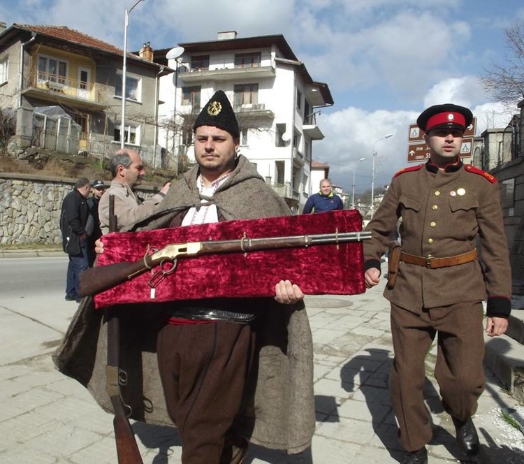 Пушката на Капитан Петко Войвода отново повежда шествието в Смолян