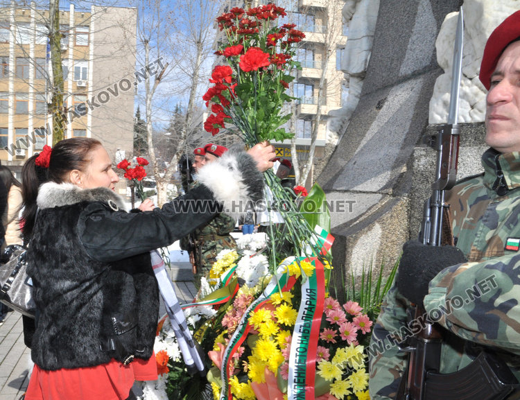 Концерти, венци и цветя за 140 г. от Освобождението на България