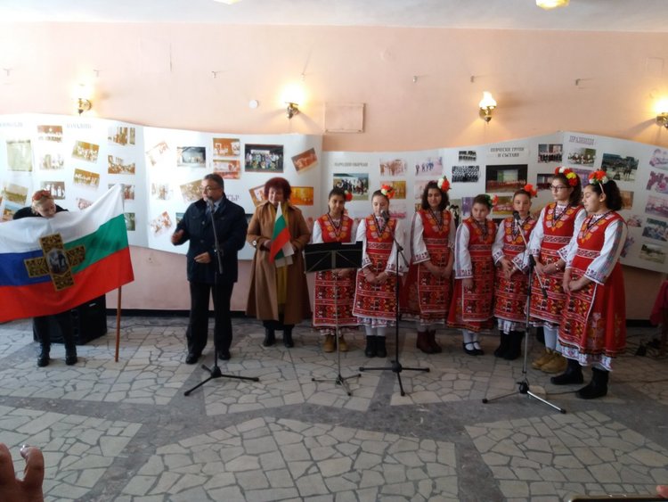 Дебър отбеляза 3 март