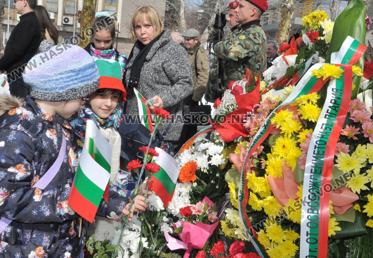 Концерти, венци и цветя за 140 г. от Освобождението на България