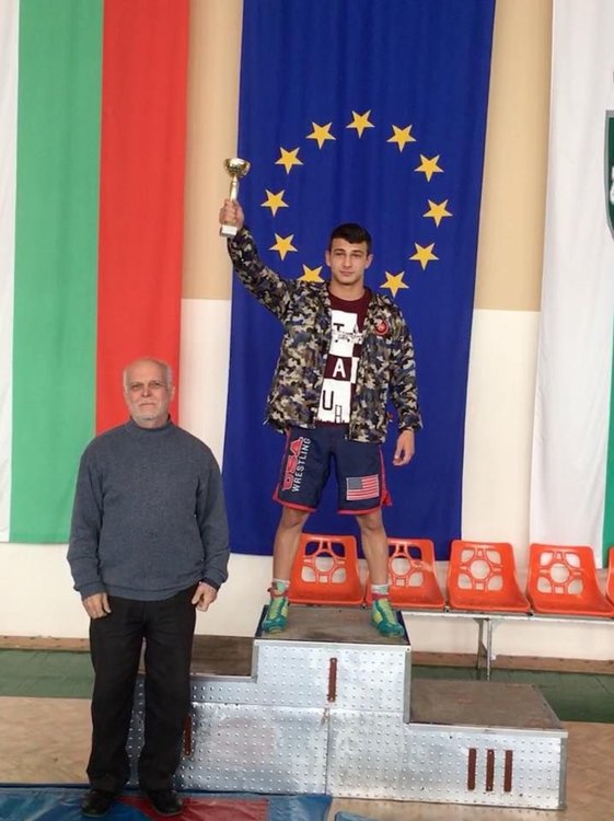 Отлично представяне за димитровградските борци в държавното първенство в Сливен