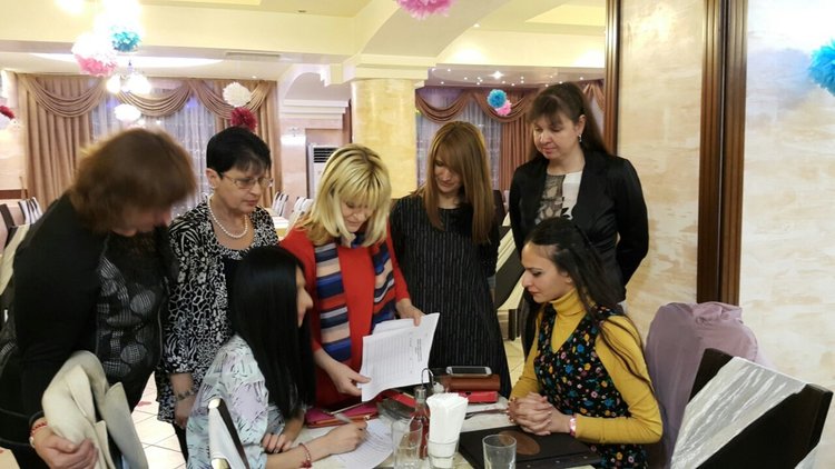 Жените -социалистки от Кърджали  купонясваха за Осми март