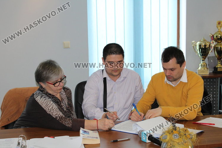 8 фирми искат новия водопровод на Хасково, отстраниха едната