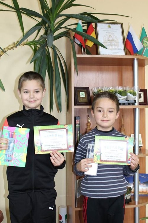 Отличиха славейковци, победители от математическия "Таралеж"