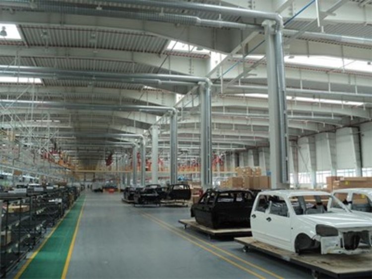 Тръмп удря с 25% мито колите от ЕС