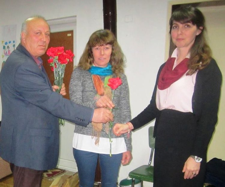 Жените в Млечино отпразнуваха 8 март, получиха подаръци и внимание