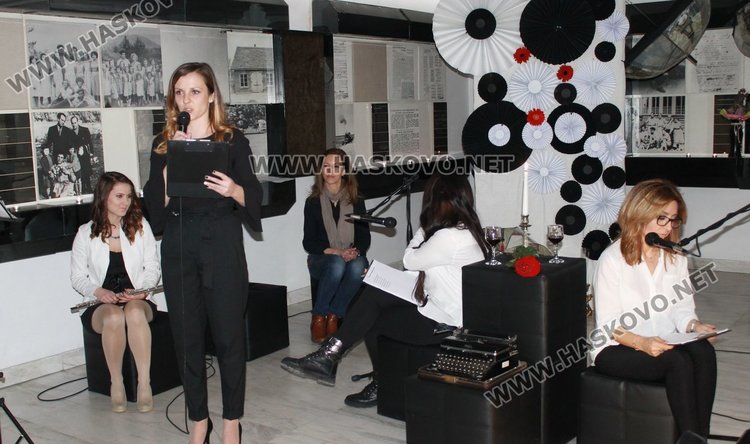 Млади и талантливи дами твориха музика и поезия за 8 март