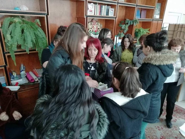 Професионалната гимназия в Димитровград - с изненади за 8 март