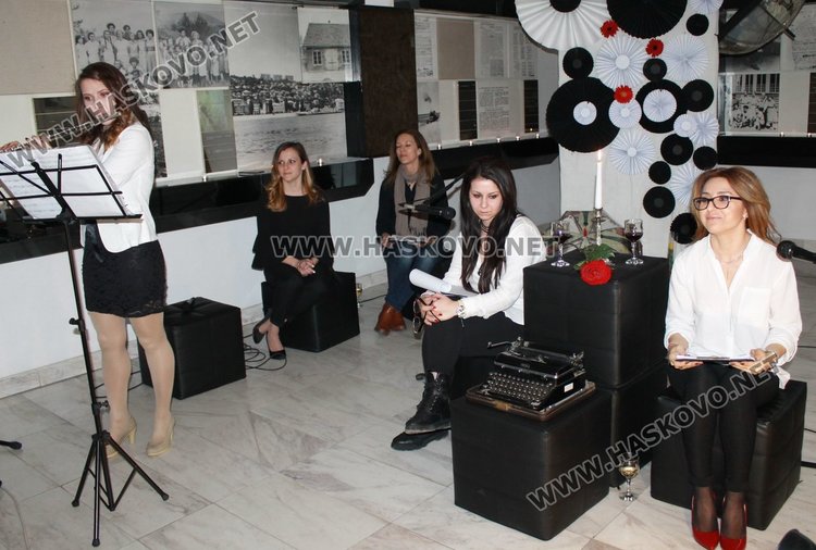 Млади и талантливи дами твориха музика и поезия за 8 март