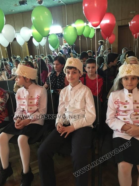 Четвъртокласници с урок по родолюбие